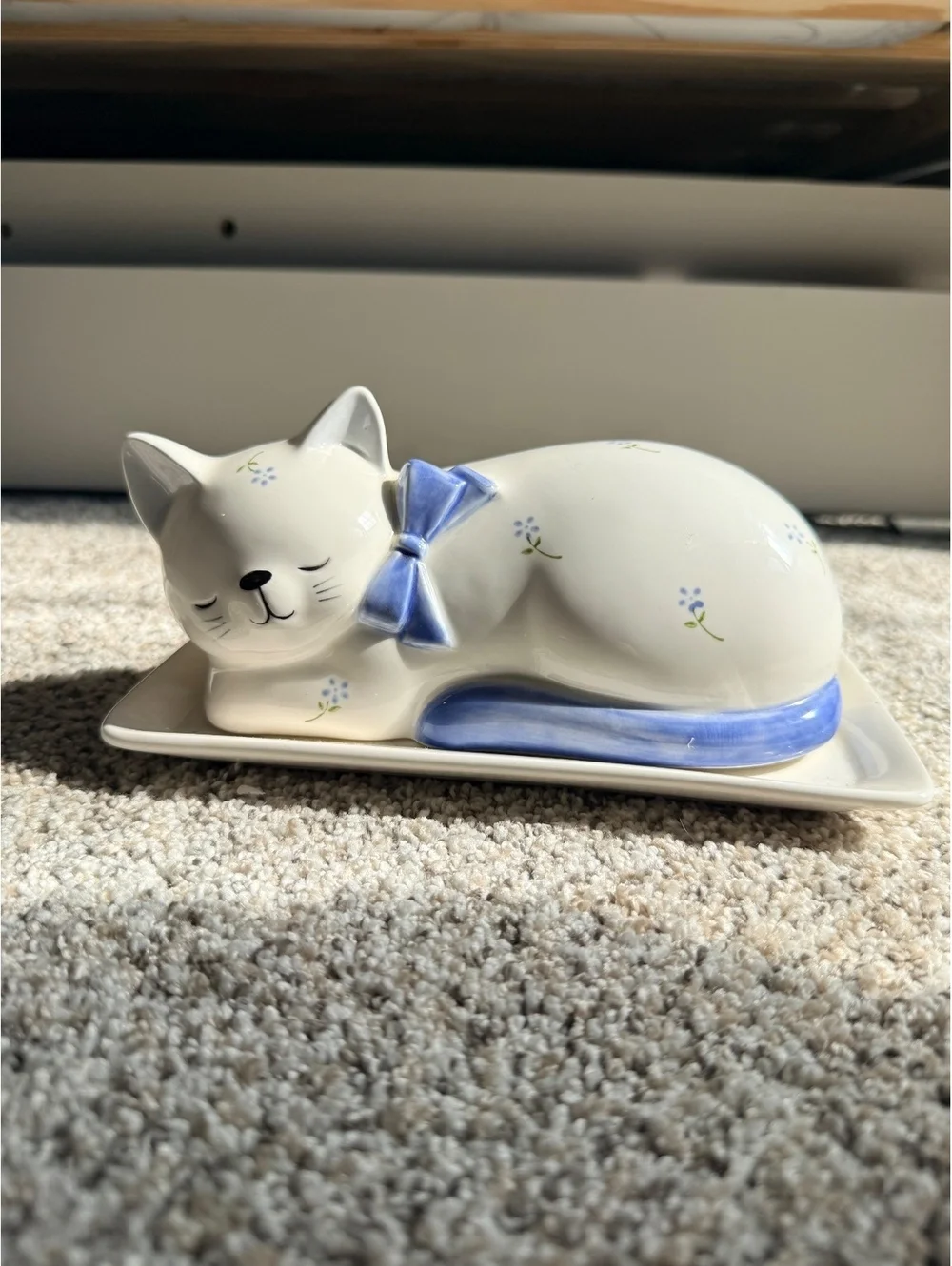 Vintage Otagiri Ceramic Sleeping Cat Trinket Dish with Blue Bow